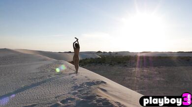 Medium tits brunette posed naked outdoor and sexy bubble butt babe liked it (Sunny Day, Amanda Logue, Miluniel Louis)