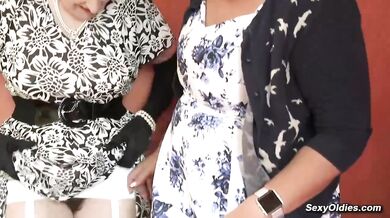 Mature lesbian housewives Allison and Katie Coquard toying in bed